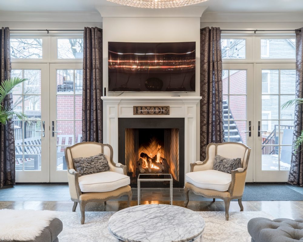 pexels-alex-qian-2343466